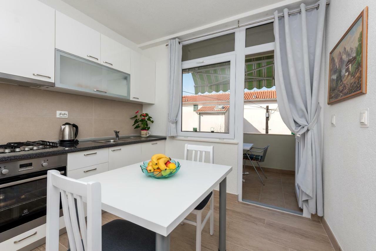 Guest House Rose&Ana Makarska Eksteriør bilde